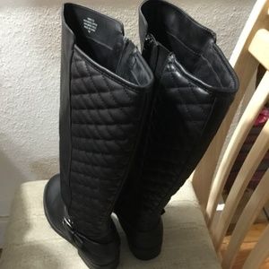 Torrid Black knee high boots 7w